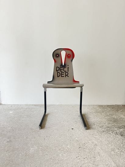 décider - second-hand chair customized by...