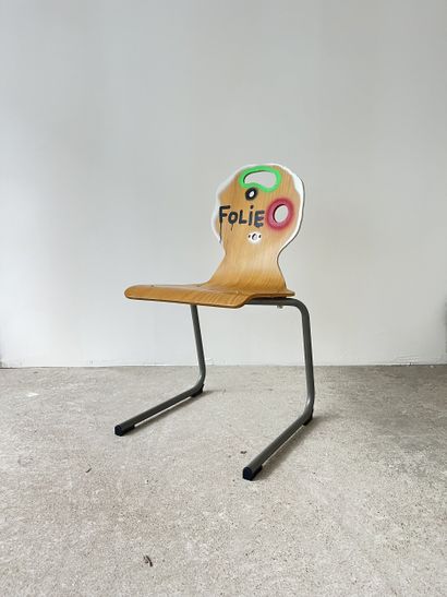 folie - second-hand chair customized by cutting...