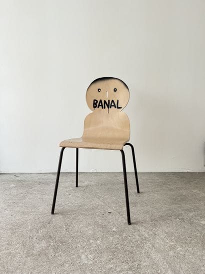 banal - chaise d'occasion customisée par...