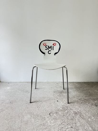 smic - second-hand chair customized by cutting...