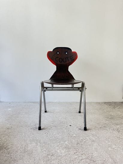 écoute - second-hand chair customized by...