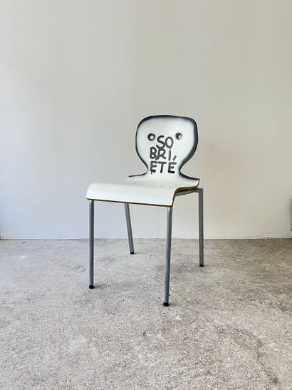 sobriété - second-hand chair customized by...