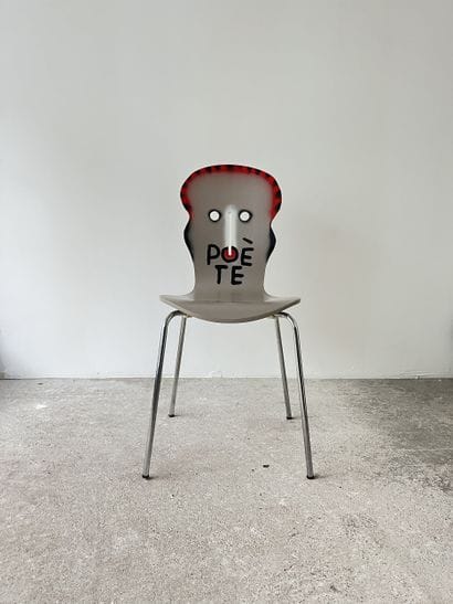 poète - second-hand chair customized by cutting...