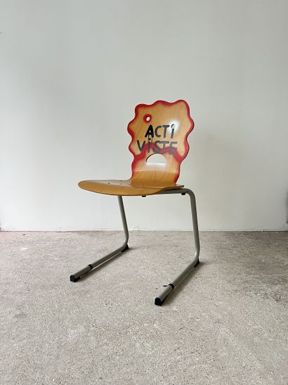 activiste - second-hand chair customized...