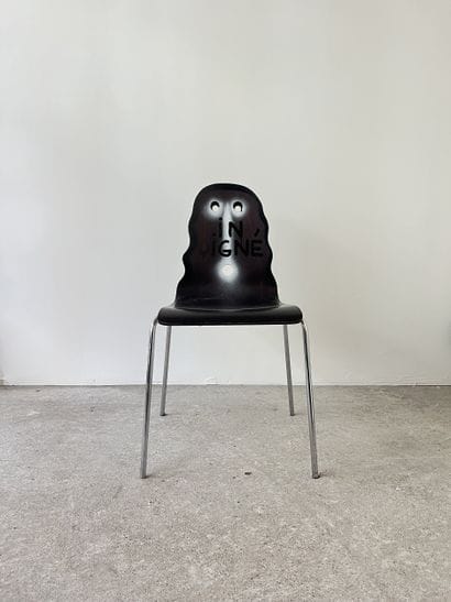 indigné - second-hand chair customized by...