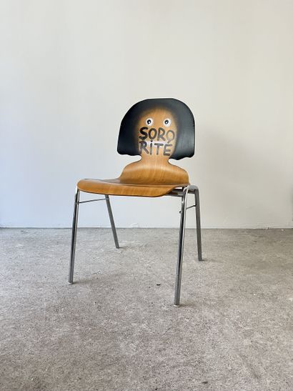 sororité - second-hand chair customized by...