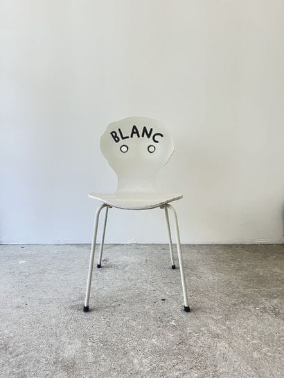 blanc - chaise d'occasion customisée par...
