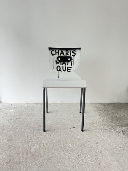 charismatique - chaise d'occasion customisée...