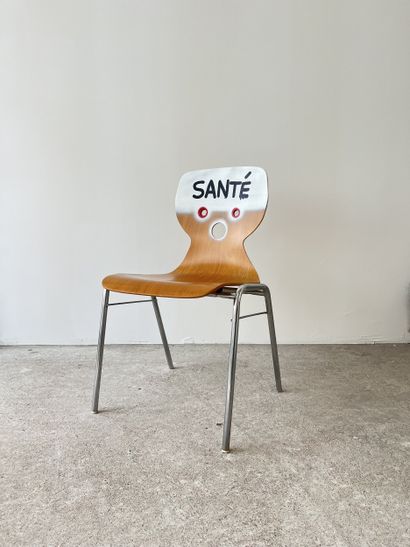 santé - second-hand chair customized by cutting...