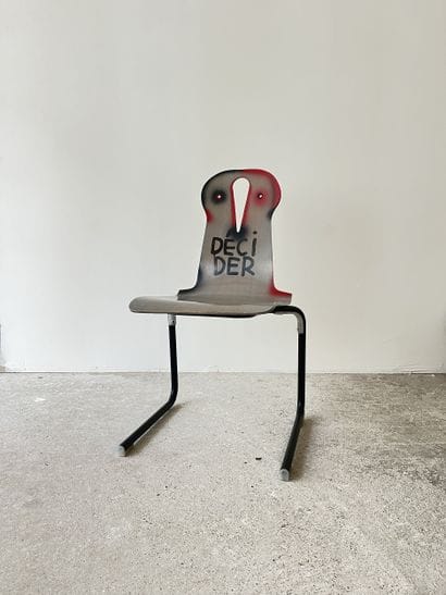 décider - second-hand chair customized by...