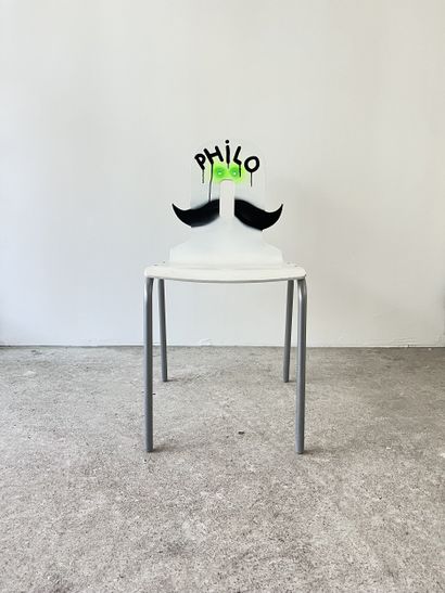 philo - second-hand chair customized by cutting...