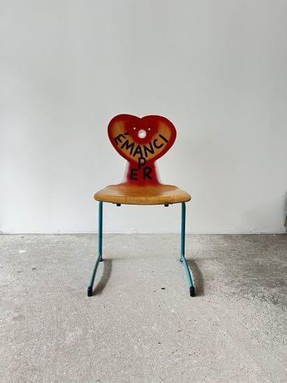 émanciper - second-hand chair customized...