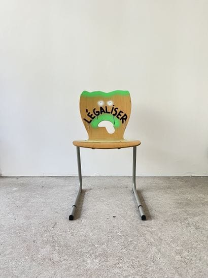 légaliser - second-hand chair customized...