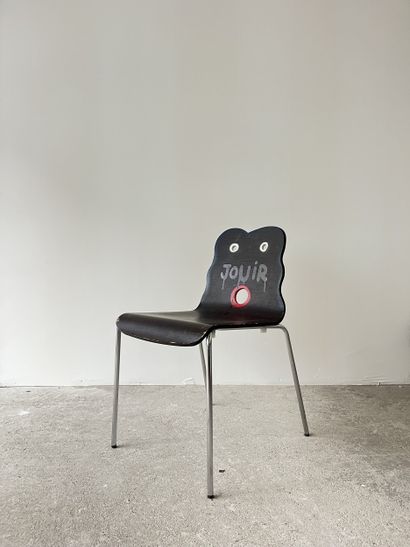 jouir - second-hand chair customized by cutting...