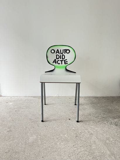 autodidact - second-hand chair customized...