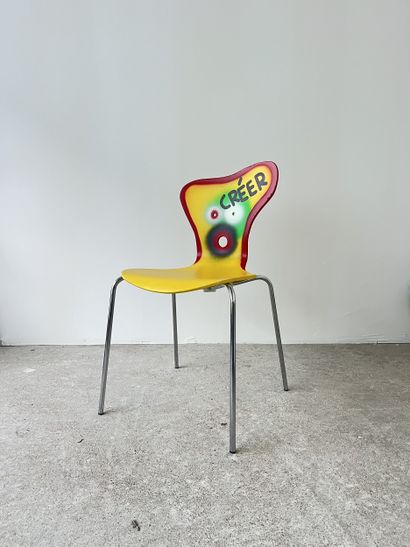 créer - second-hand chair customized by cutting...