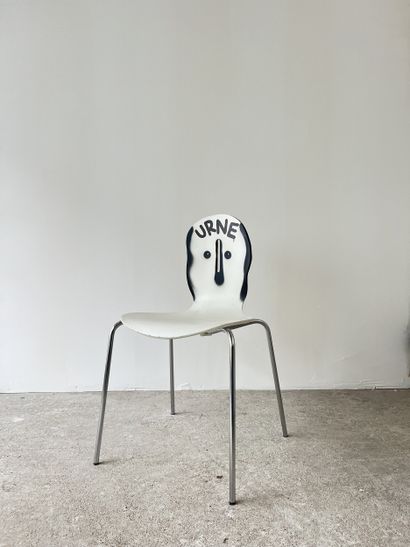 urne - chaise d'occasion customisée par découpe...