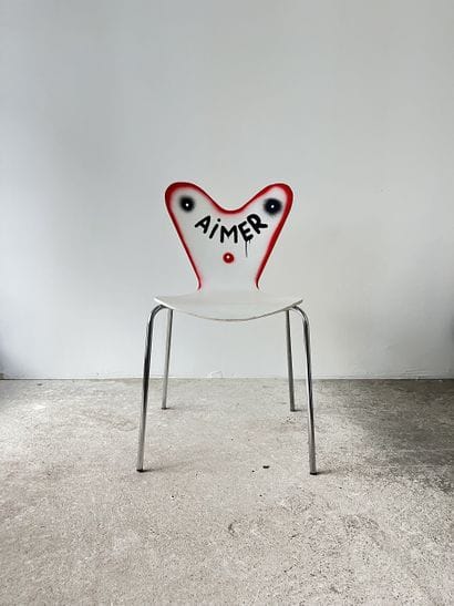 aimer - second-hand chair customized by cutting...