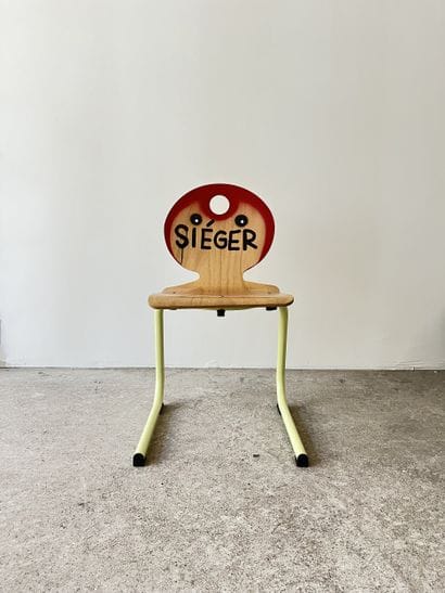 siéger - second-hand chair customized by...