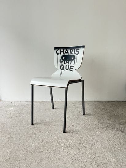 charismatique - chaise d'occasion customisée...