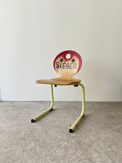 siéger - second-hand chair customized by...