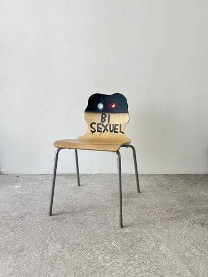 bisexuel - chaise d'occasion customisée par...