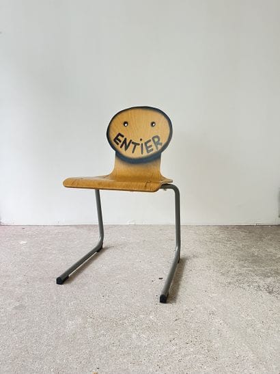 whole - second-hand chair customized by cutting...