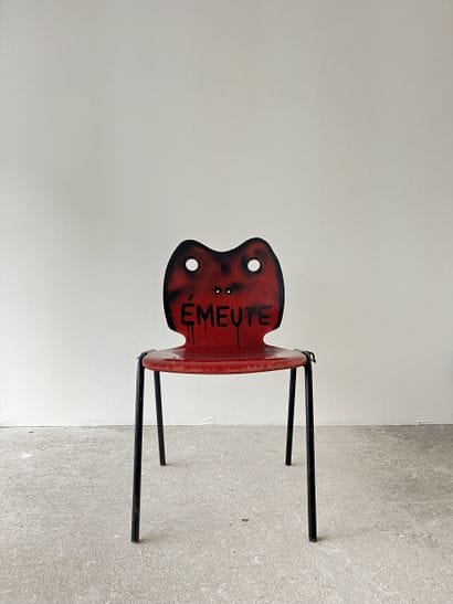 émeute - second-hand chair customized by...