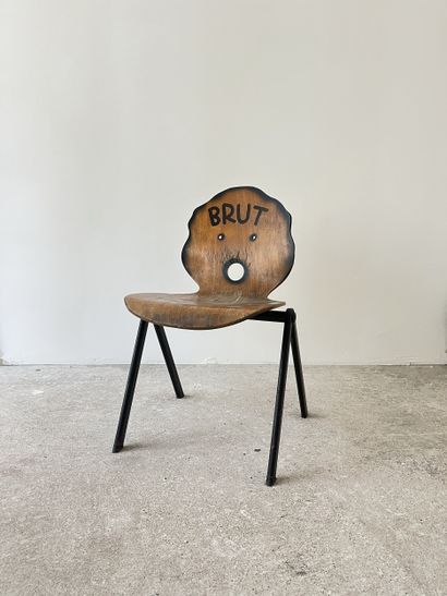 brut - chaise d'occasion customisée par découpe...