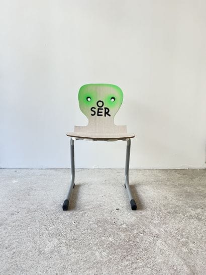 oser - second-hand chair customized by cutting...