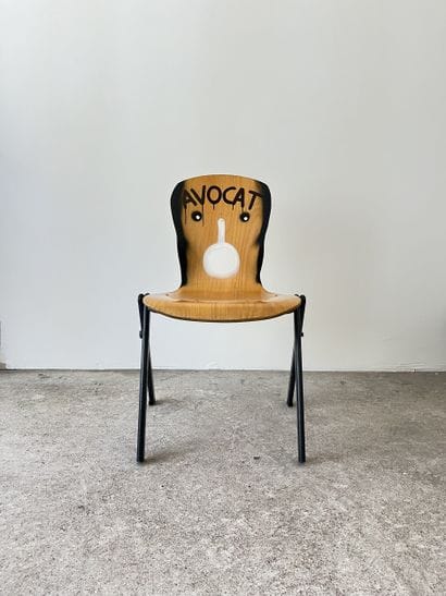 avocat - chaise d'occasion customisée par...
