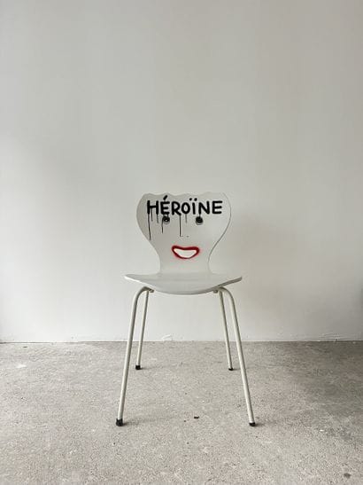 héroïne - second-hand chair customized by...