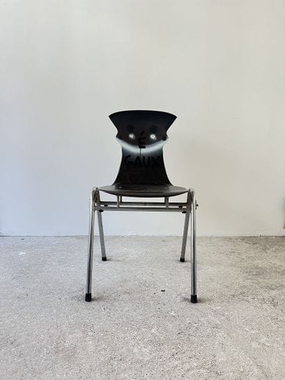 égaux - second-hand chair customized by cutting...