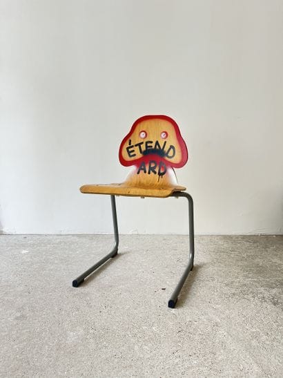 étendard - second-hand chair customized by...