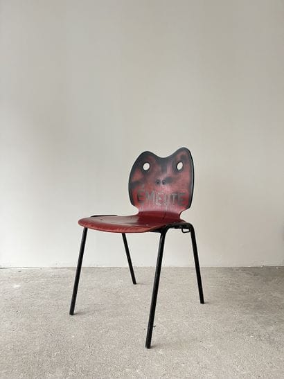 émeute - second-hand chair customized by...