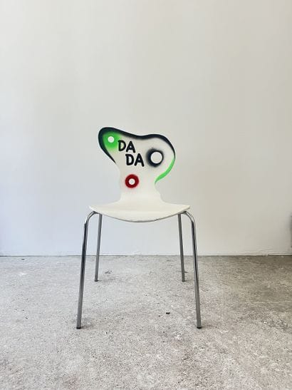 dada - second-hand chair customized by cutting...