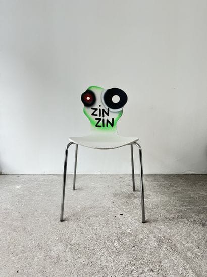 zinzin - chaise d'occasion customisée par...