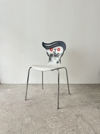 jure - second-hand chair customized by cutting...