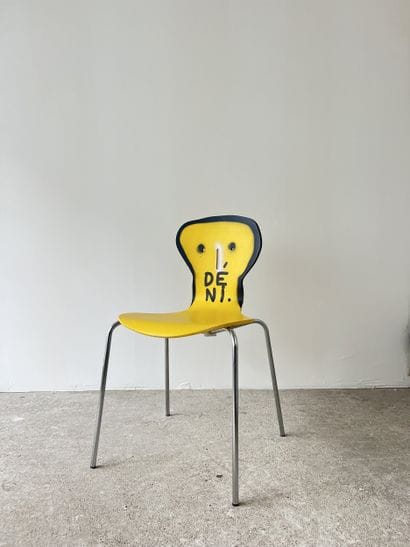 deni - second-hand chair customized by cutting...