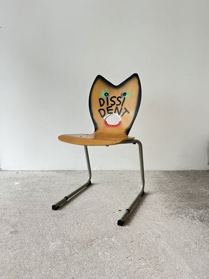 dissident - second-hand chair customized...