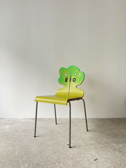 bio - chaise d'occasion customisée par découpe...