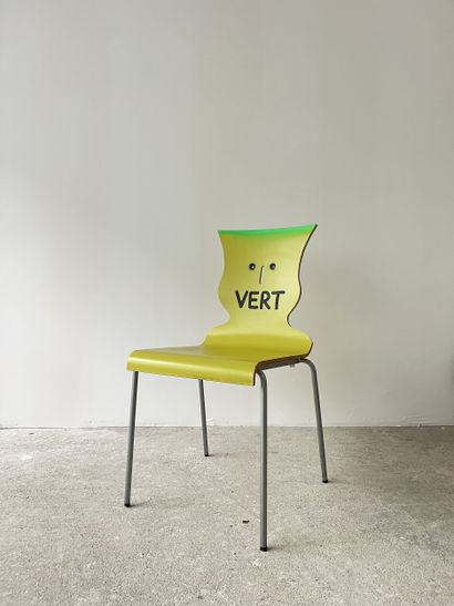 vert - chaise d'occasion customisée par découpe...