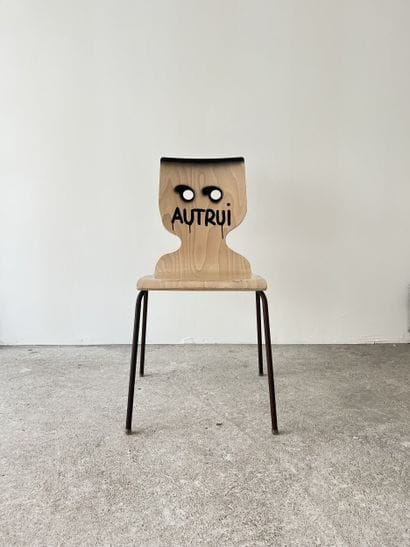 autrui - chaise d'occasion customisée par...