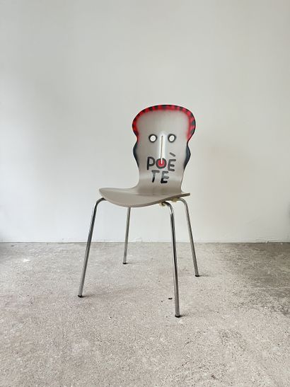 poète - second-hand chair customized by cutting...
