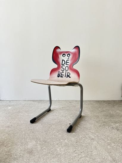 désobéir - second-hand chair customized by...