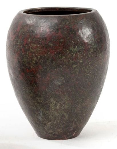CLAUDIUS LINOSSIER (1893-1953)
Vase de forme...