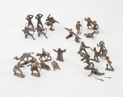 Figures in lead, aluminum or resin:
- African...