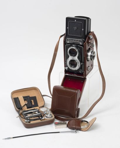Rollei camera.
Rolleiflex case no. T 2172061.
With...