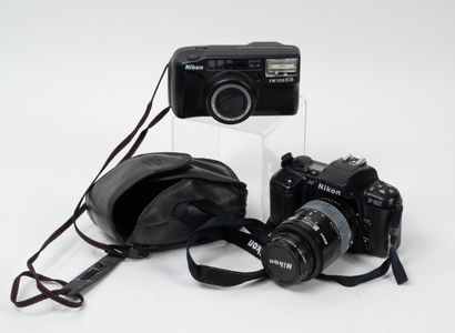 Four cameras :
- one Nikon F-601.
With AF...
