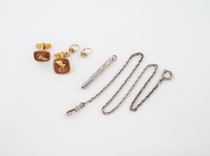 Lot comprising a pair of yellow gold (750)...